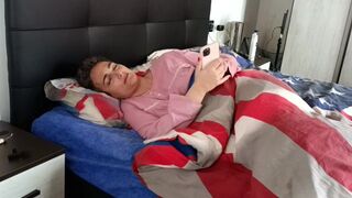 Stepfather Bribes Stepdaughter With iPhone