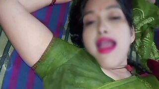 Indian neighbor bhabhi rammed by daver when hubby was in duty,Alluring attractive Indian bhabhi romance