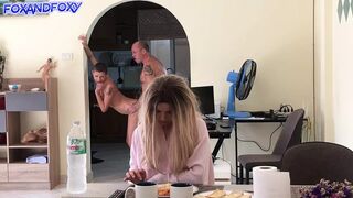 Almost caught cheating! Dirty stepdaughter hid in the fridge and seduced Stepdad