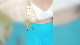 Meri chut ab Bina ungli kiye