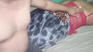 Humongous bum desi giving massage to Tamil aunt ends up getting horny