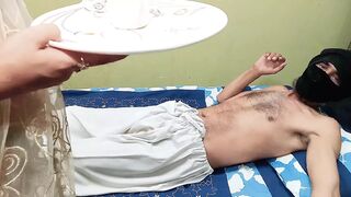Chachu ny mujhy nanga kr k garam kr diya aur Mota Lund mery mu mai dal diya Indian Desi Oral sex Xxxxx Hindi Audio
